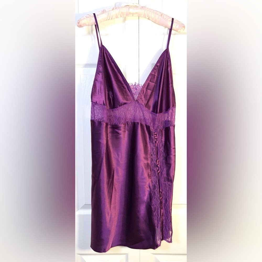 Frederick’s of Hollywood Delphine Satin Lace Chemise Purple NWT M 90s Y2K